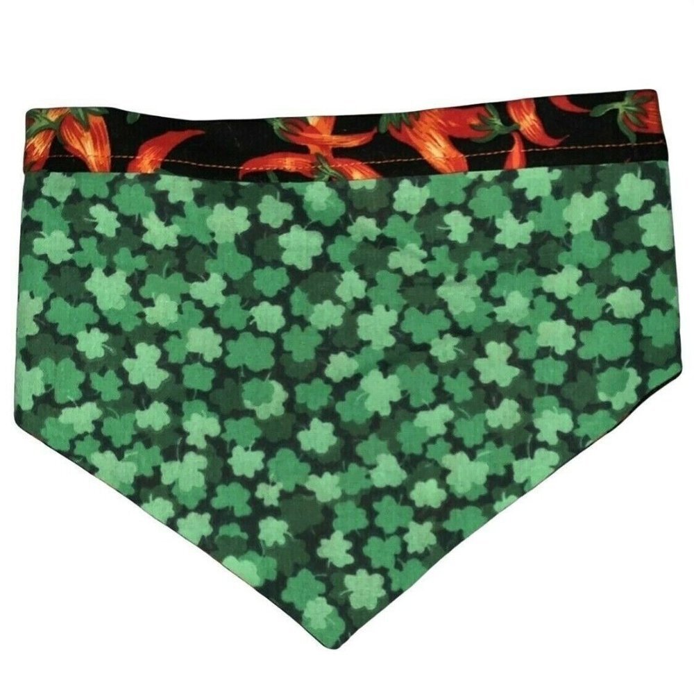 Handcrafted Dog Bandana Scarf Medium Reversible Chili Peppers Clover Hook Loop